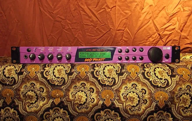Emu PLANET PHATT Sound Module MIDI / E mu rack Purple Great